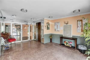 4211 Nw 41st St   407 Lauderdale Lakes, FL 33319 Sold 05/02/23
