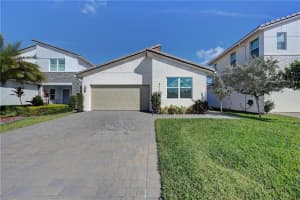 4272  Marina Way Deerfield Beach, FL 33064 Sold 04/14/23