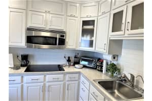 4451 Nw 16th St   301 Lauderhill, FL 33313 Sold 03/30/23