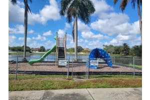 4244 Sw 72nd Way Davie, FL 33314 Sold 02/16/23