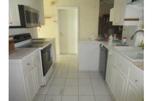 8409 Nw 59th Pl Tamarac, FL 33321 Sold 05/24/23