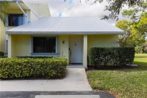 4215 Gator Trace Avenue F, Fort Pierce, Fl 34982 Fort Pierce, FL 34982 Sold 02/27/23
