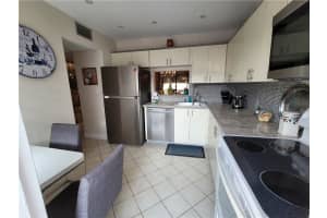 4270 NW 40th St 213, Lauderdale Lakes, FL 33319 Sold 10/26/23