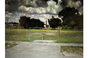 xxxx SW 19th St, Hollywood, FL 33023 Sold 01/16/26