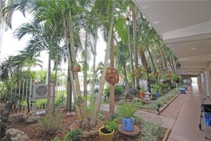 4117  Bougainvilla Dr   106 Lauderdale By The Sea, FL 33308 Sold 03/14/23