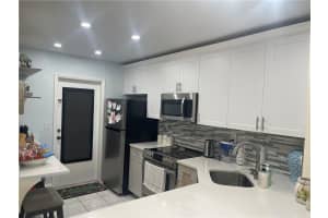 4117  Bougainvilla Dr   106 Lauderdale By The Sea, FL 33308 Sold 03/14/23