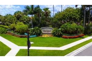 16006 E Opal Creek Dr Weston, FL 33331 Sold 05/11/23