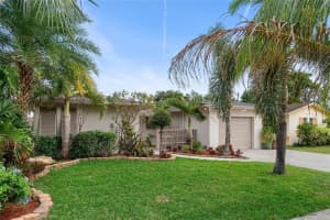 2731 N 72nd Way, Hollywood, FL 33024 - MLS#F10364831
