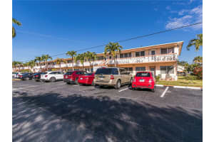 1012 SW 11th St, Hallandale Beach, FL 33009, Sold 04/14/23