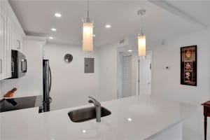 1800 N Andrews Ave   9k Fort Lauderdale, FL 33311 Sold 04/03/23