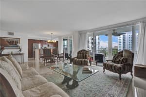 2800 E Sunrise Blvd   8b Fort Lauderdale, FL 33304 Sold 06/14/23