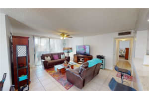 6190 Woodlands Blvd 301, Tamarac, FL 33319 Sold 05/31/23