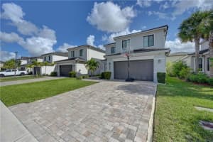 6060  Yerba Buena Ct Lake Worth, FL 33467 Sold 05/30/23