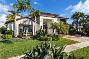 2641 NE 47th St, Lighthouse Point, FL 33064, Sold 03/30/23