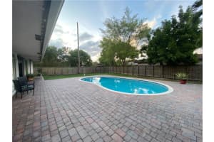 6807 Nw 78th Ct Tamarac, FL 33321 Sold 03/02/23