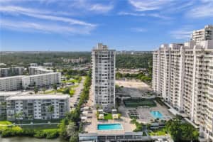 18041  Biscayne Blvd   1402 Aventura, FL 33160 Sold 03/30/23