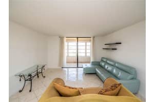 2800 Somerset Drive 405j, Lauderdale Lakes, Fl 33311 Lauderdale Lakes, FL 33311 Sold 06/28/23