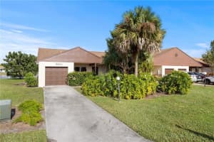 8471  Lake Point Ct Lake Worth, FL 33467 Sold 03/24/23