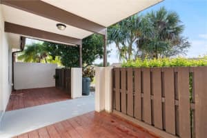 8471  Lake Point Ct Lake Worth, FL 33467 Sold 03/24/23