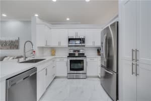 815  Kapok Way Weston, FL 33327 Sold 05/19/23