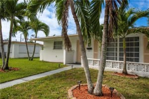 2571 Nw 81st Ter Sunrise, FL 33322 Sold 04/20/23