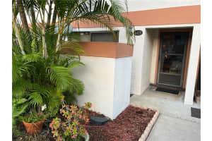 4428 Sw 70th Ter   4428 Davie, FL 33314 Sold 03/20/23