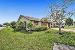 2030 Sw 17th Cir Deerfield Beach, FL 33442 Sold 06/06/23