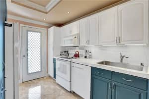 3001 Nw 46th Avenue 103, Lauderdale Lakes, Fl 33313 Lauderdale Lakes, FL 33313 Sold 03/16/23