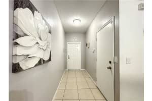 2977 Nw 30th Place 2977, Oakland Park, Fl 33311 Oakland Park, FL 33311 Sold 02/28/23