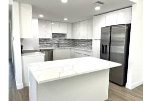 8390  Raymond Dr Boynton Beach, FL 33472 Sold 03/15/23