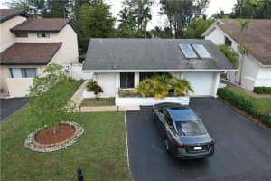 8271 Sw 39th Ct Davie, FL 33328 Sold 03/13/23
