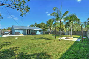 5224 Pine Tree Dr, Delray Beach, FL 33484, Sold 03/17/23
