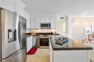 3200 Ne 29th St   302 Fort Lauderdale, FL 33308 Sold 03/20/23