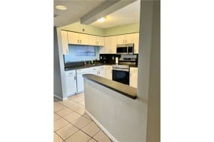 2206 S Cypress Bend Dr 701, Pompano Beach