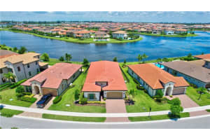 11835 S Baypoint Cir Parkland, FL 33076 Sold 03/17/23