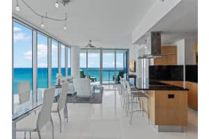 6899  Collins Ave   905 Miami Beach, FL 33141 Sold 03/31/23