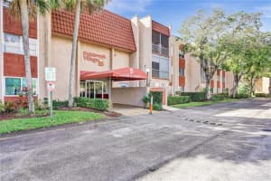 8240 SW 24th St APT 5106, North Lauderdale, FL 33068, Sold 03/17/23