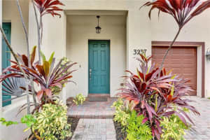 3237 SW 16th Terrace, Fort Lauderdale, FL 33315, Sold 04/19/23