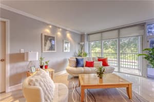 3375 N Country Club Dr APT 101, Aventura, FL 33180, Sold 08/04/23