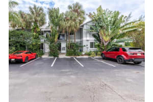 2004 Riverside Pl APT 3, Wilton Manors, FL 33305, Sold 03/17/23