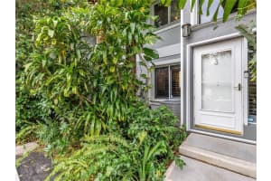 2004 Riverside Pl APT 3, Wilton Manors, FL 33305, Sold 03/17/23