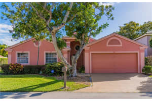 320 NW 48th Ave, Deerfield Beach, FL 33442, Sold 05/15/23