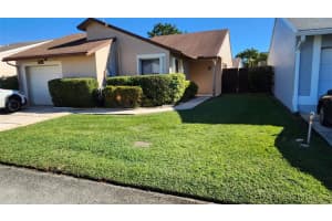 921 SW 109th Ave, Pembroke Pines, FL 33025, Sold 03/22/23