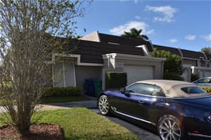 19600 Bob-O-Link Dr, Hialeah, FL 33015, Sold 03/24/23