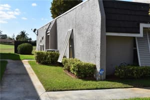 19600 Bob-O-Link Dr, Hialeah, FL 33015, Sold 03/24/23