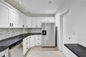 3111 Oakland Shores Dr f 208, Oakland Park, FL 33309, Sold 03/27/23