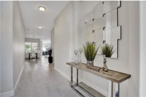 19131 Seneca Ave, Weston, FL 33332, Sold 03/17/23