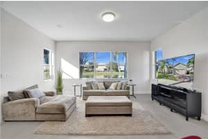 19131 Seneca Ave, Weston, FL 33332, Sold 03/17/23