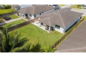 2992 SE 3rd St, Homestead, FL 33033, Sold 04/20/23