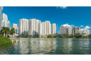 801 Brickell Key Blvd APT 404, Miami, FL 33131, Sold 05/02/23
